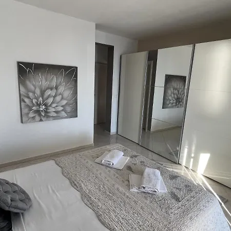Apartments Lejla * Podgora (Split-Dalmatia)
