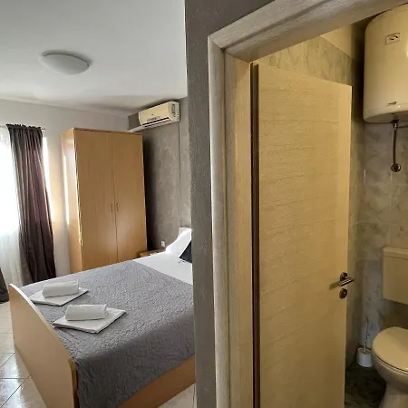 Apartments Lejla *