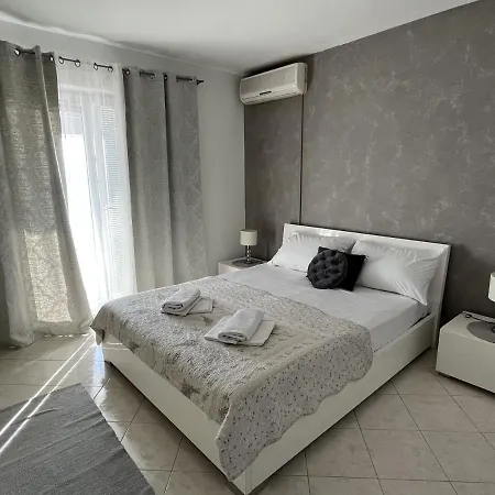 Apartments Lejla Apartment Podgora (Split-Dalmatia)